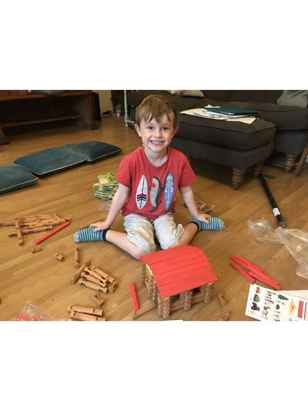 Wooden Log Building Set - 207-Piece Farmhouse Construction Toy for Kids